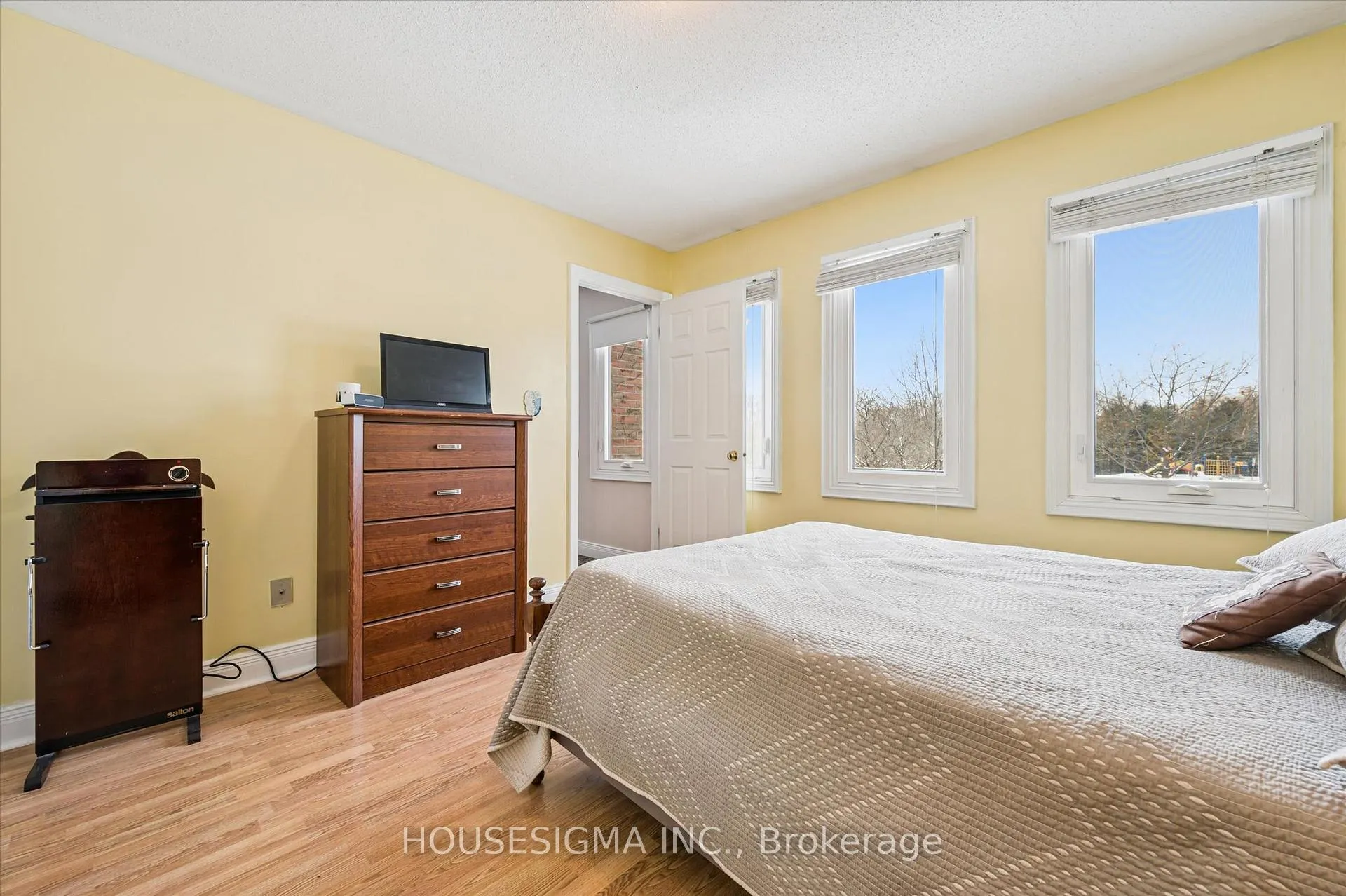 Photo 23 of 25 Lynnvalley Crescent, Kitchener — HOMEH