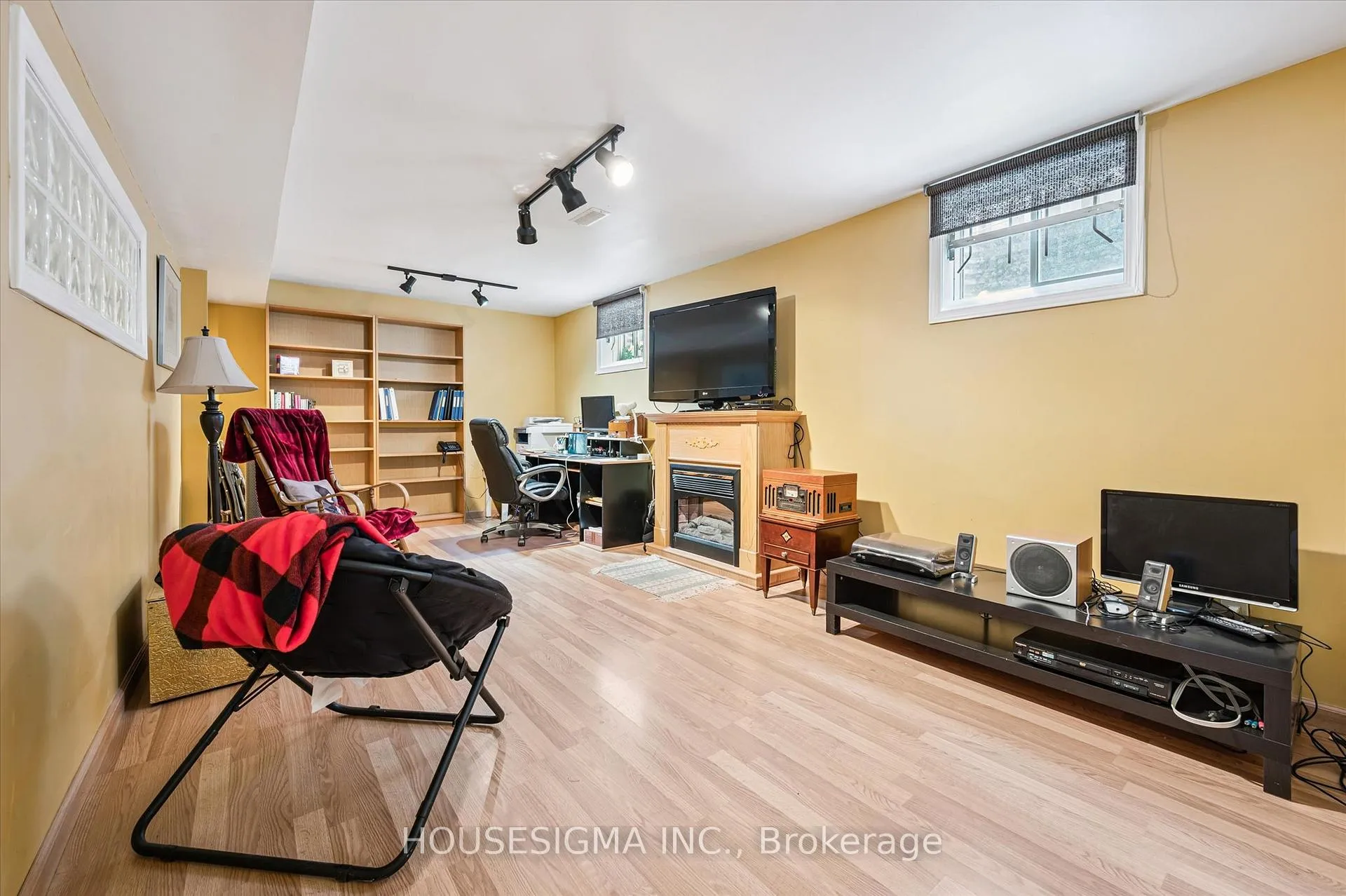 Photo 32 of 25 Lynnvalley Crescent, Kitchener — HOMEH