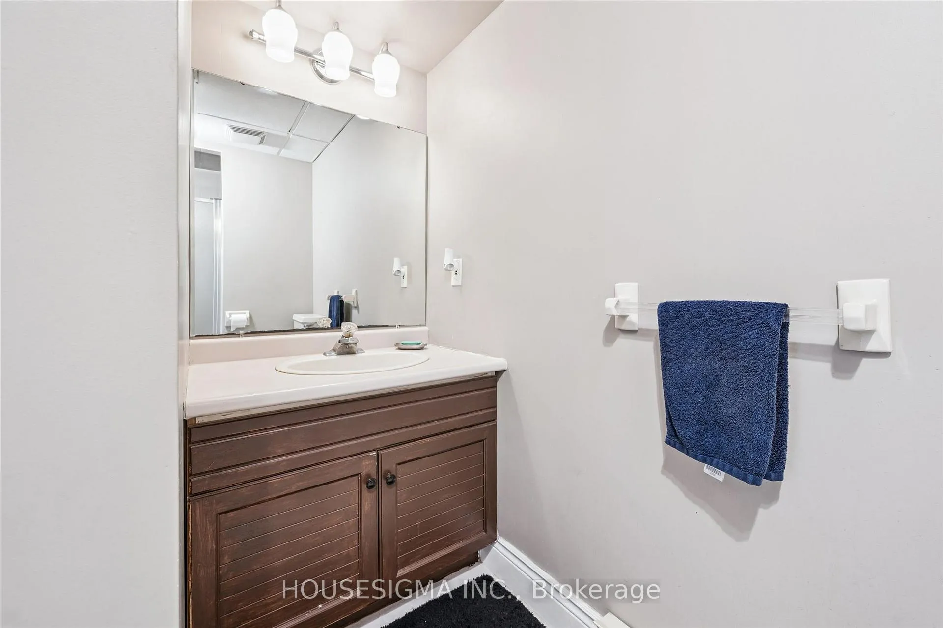 Photo 38 of 25 Lynnvalley Crescent, Kitchener — HOMEH
