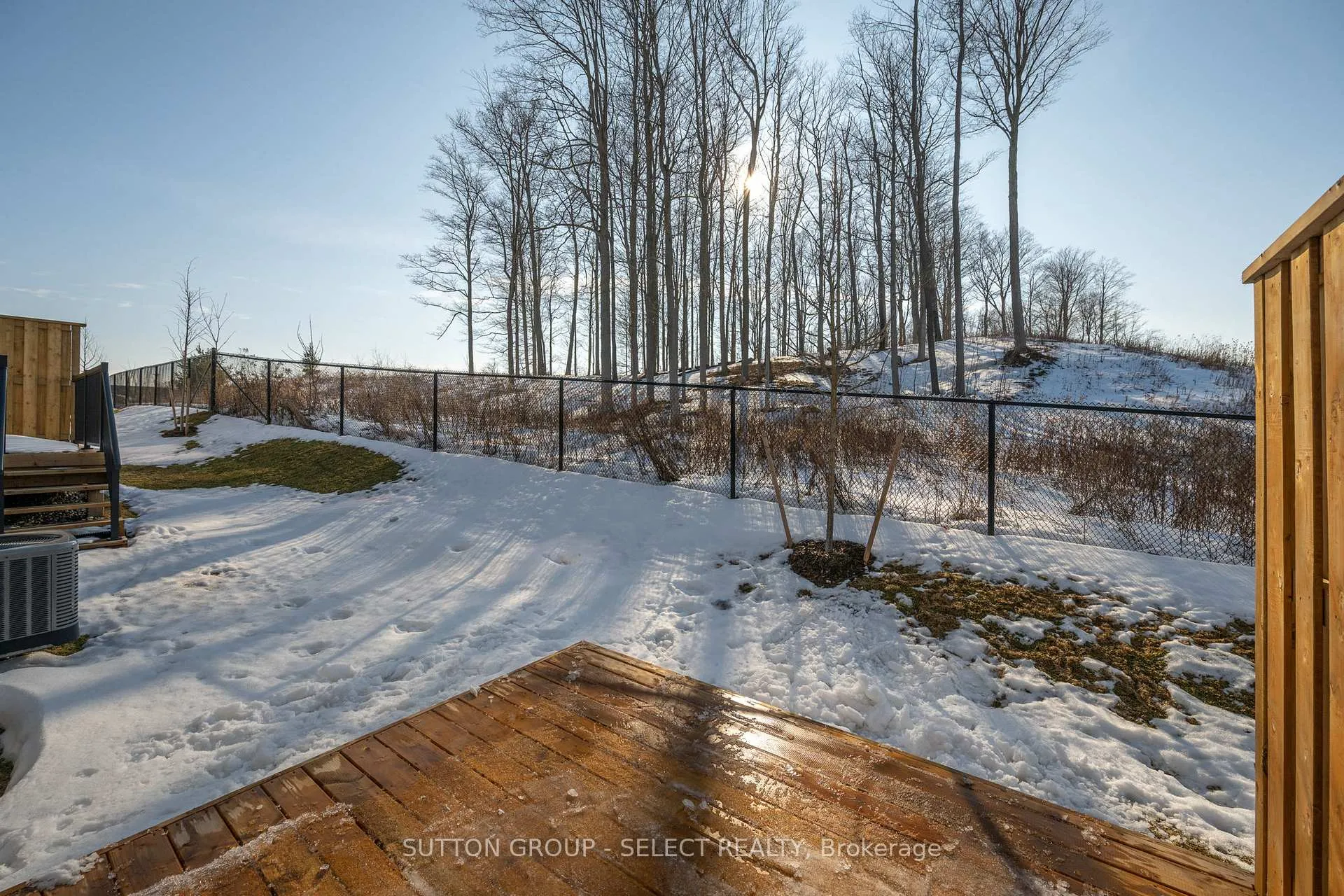Photo 4 of 60-1175 Riverbend Road, London, South B — HOMEH