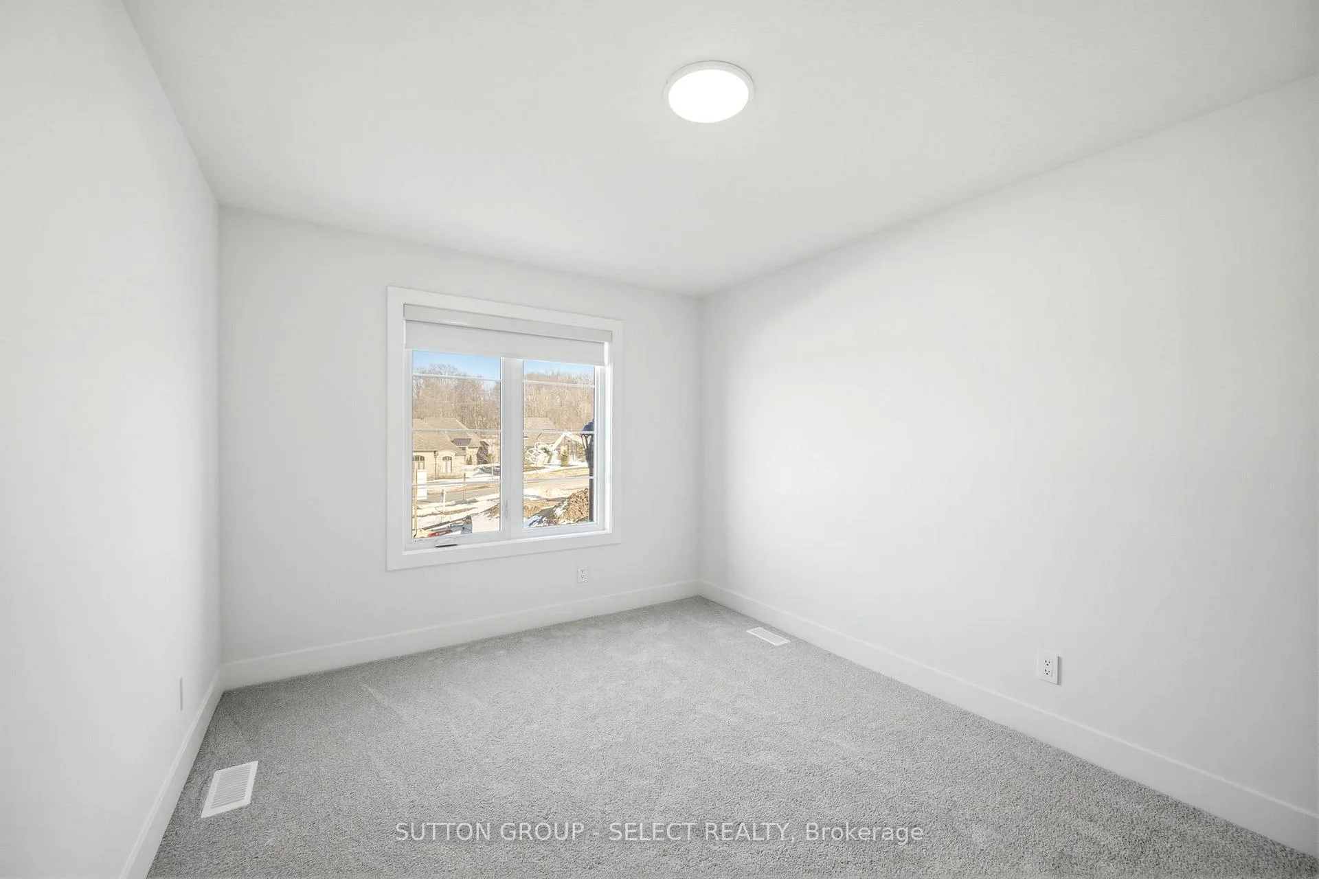 Photo 10 of 60-1175 Riverbend Road, London, South B — HOMEH