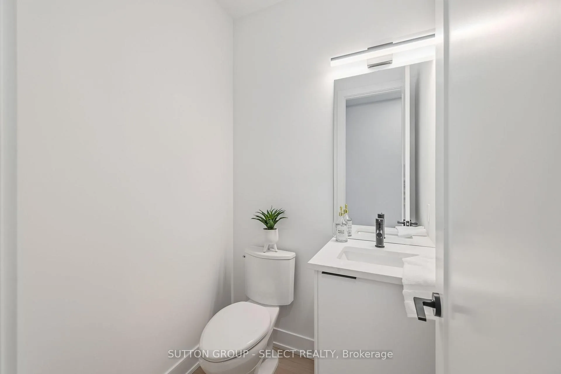 Photo 29 of 60-1175 Riverbend Road, London, South B — HOMEH