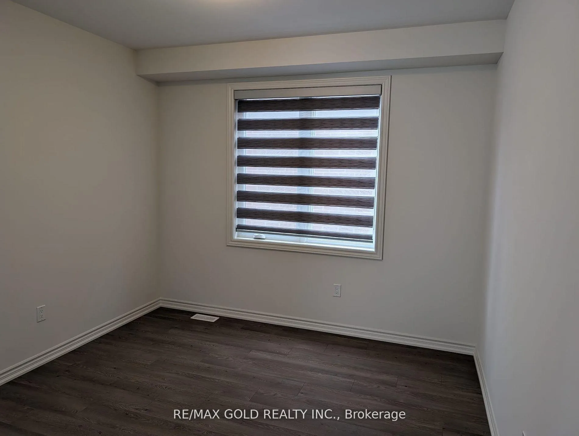 Photo 4 of 1098 Denton Drive, Cobourg — HOMEH