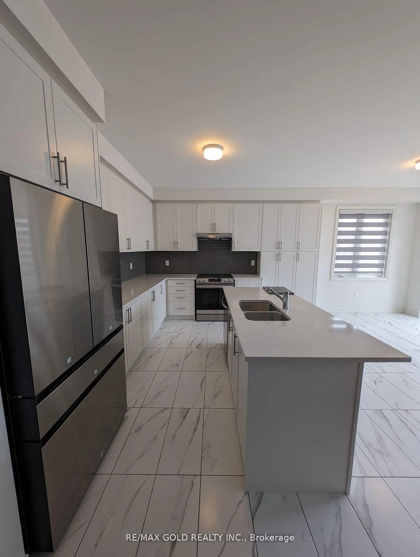 Photo 5 of 1098 Denton Drive, Cobourg — HOMEH