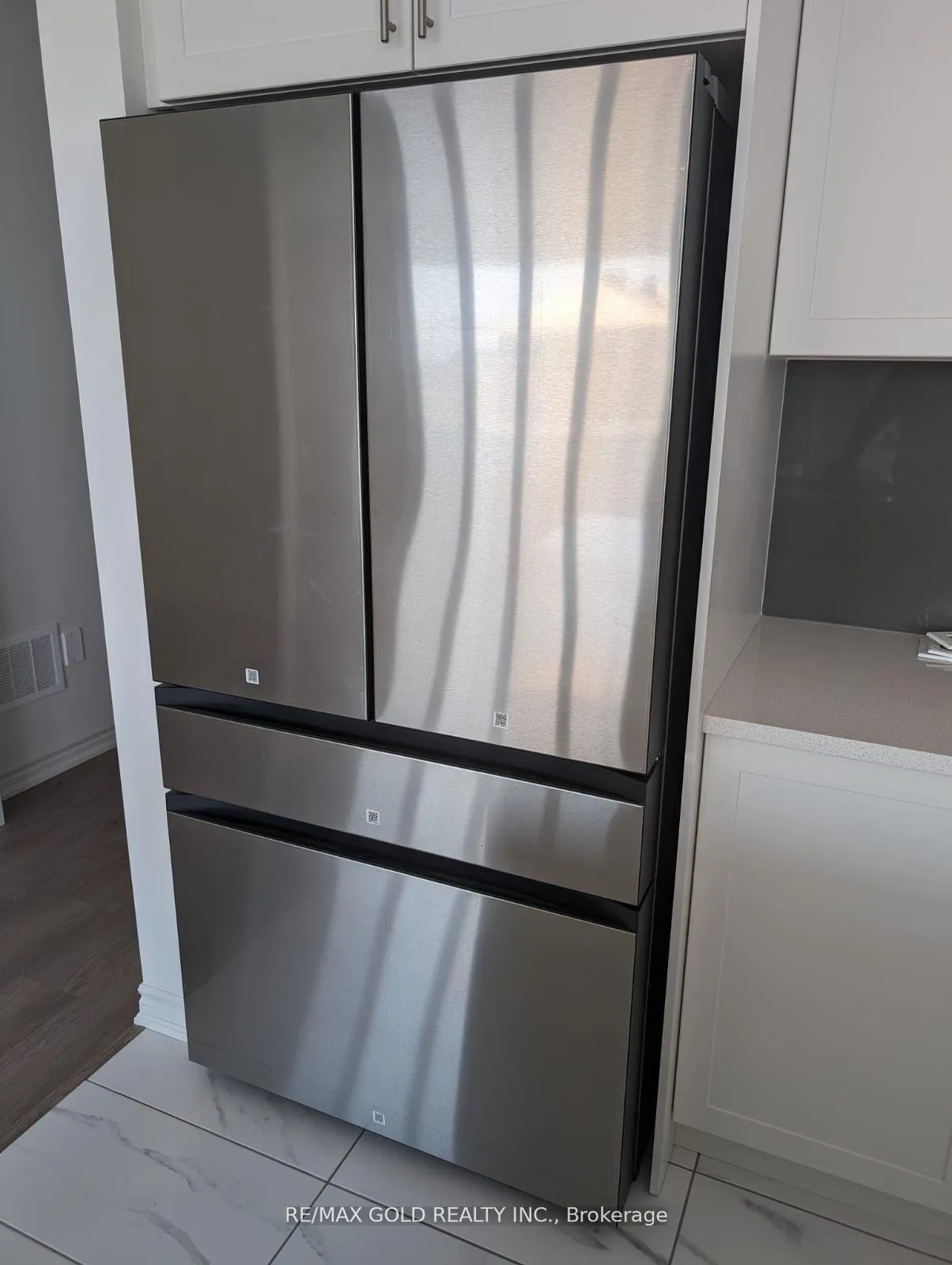 Photo 8 of 1098 Denton Drive, Cobourg — HOMEH