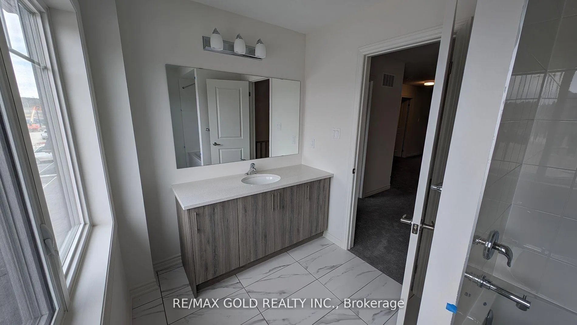Photo 23 of 1098 Denton Drive, Cobourg — HOMEH