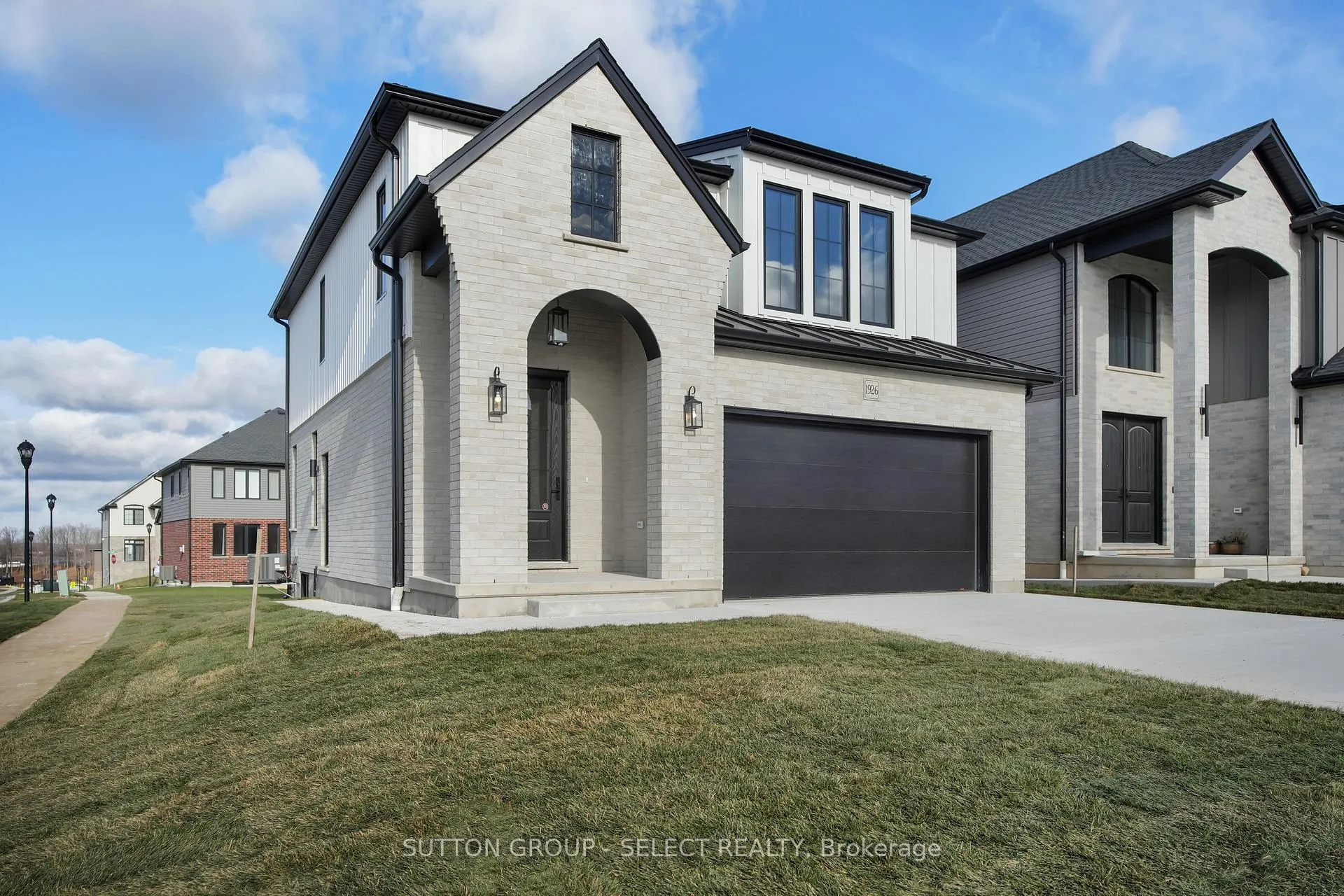 Photo 4 of 16 Purple Beech Street, Thames Centre, Thorndale — HOMEH