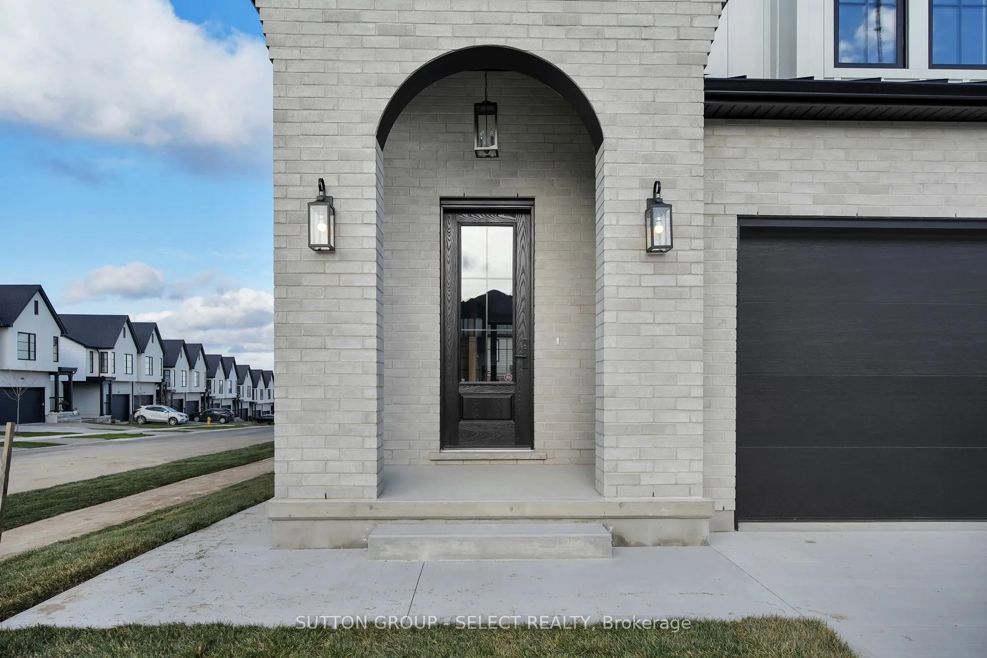 Photo 7 of 16 Purple Beech Street, Thames Centre, Thorndale — HOMEH