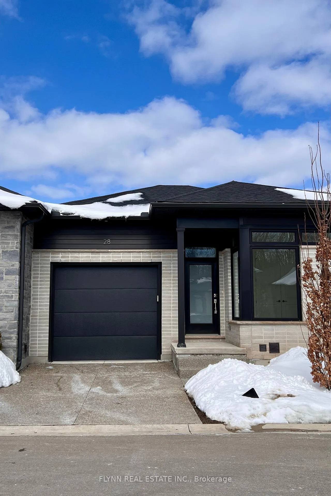 Photo 2 of Unit 28, 9150 Willoughby Drive, Niagara Falls, Chippawa — HOMEH