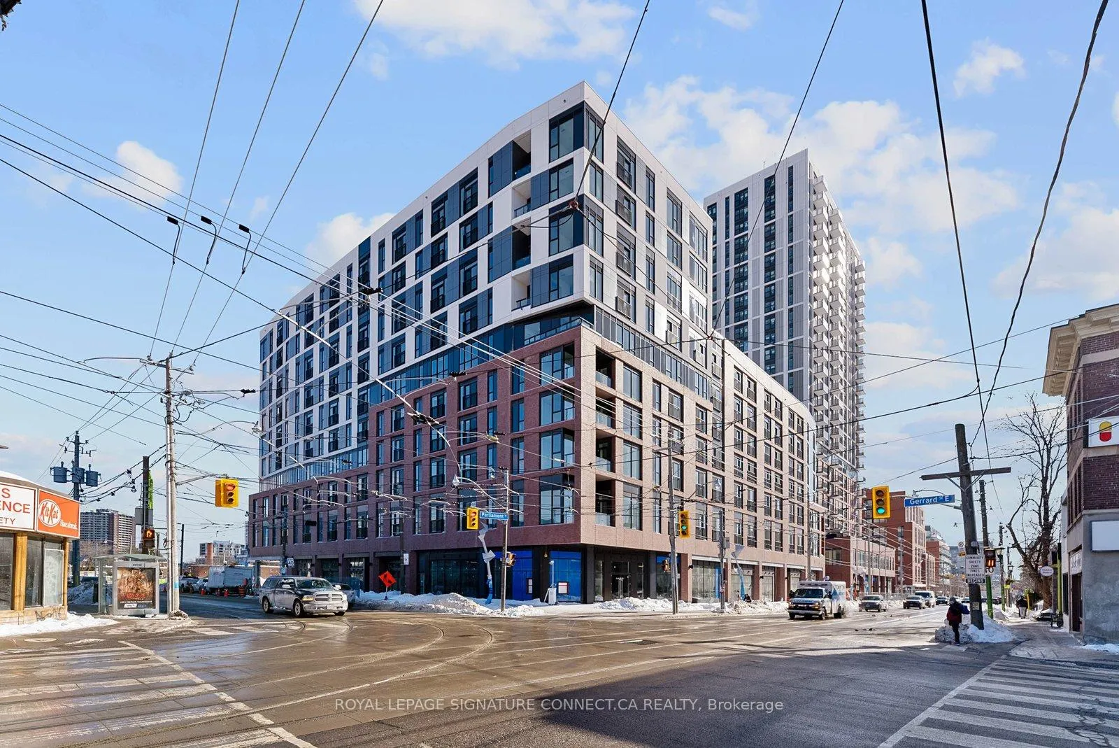 Front of Unit 464, 30 Dreamers Way