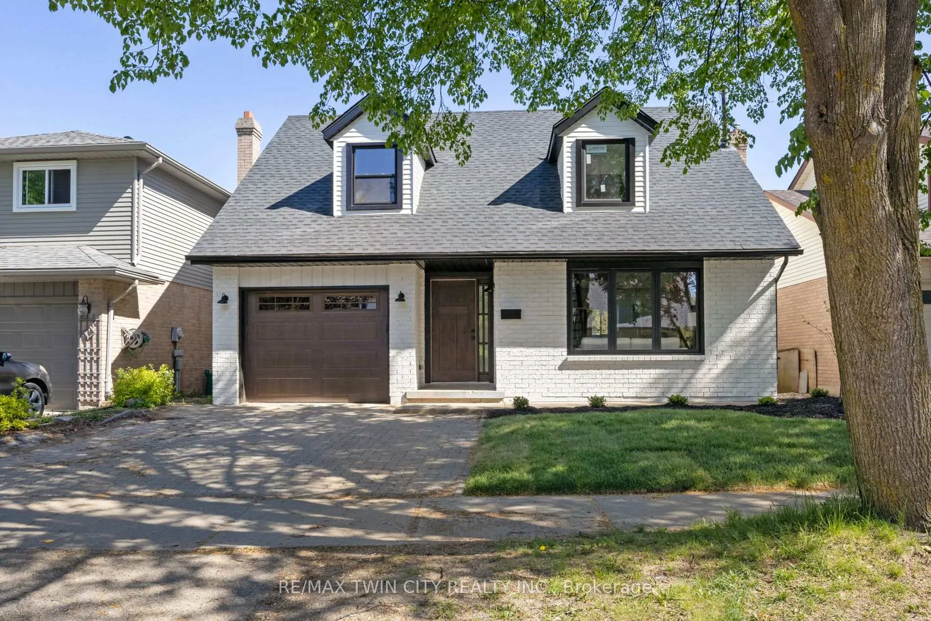 Photo 1 of 92 Scenic Wood Crescent, Kitchener — HOMEH