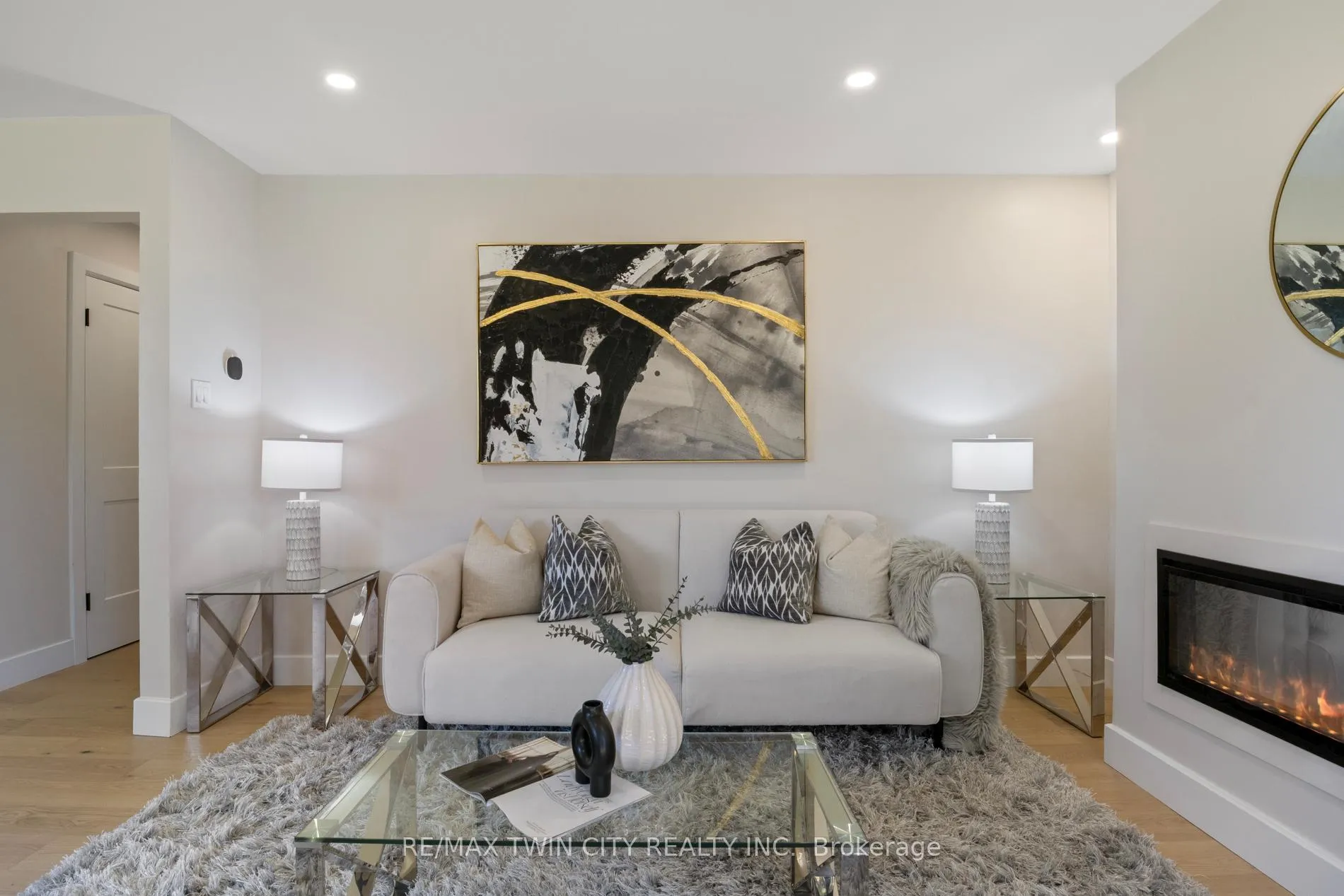 Photo 13 of 92 Scenic Wood Crescent, Kitchener — HOMEH