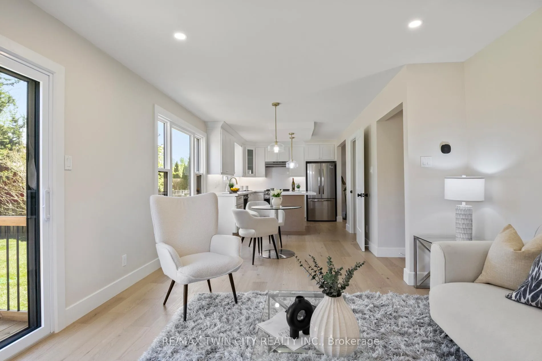 Photo 15 of 92 Scenic Wood Crescent, Kitchener — HOMEH