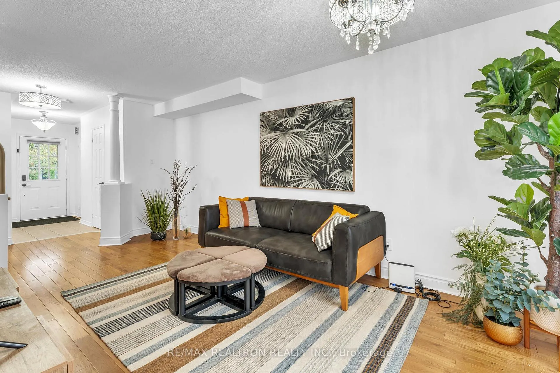 Photo 14 of 18 Beadle Drive, Ajax, South East — HOMEH