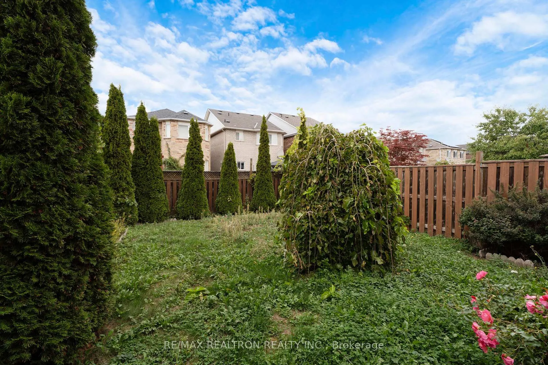 Photo 42 of 18 Beadle Drive, Ajax, South East — HOMEH