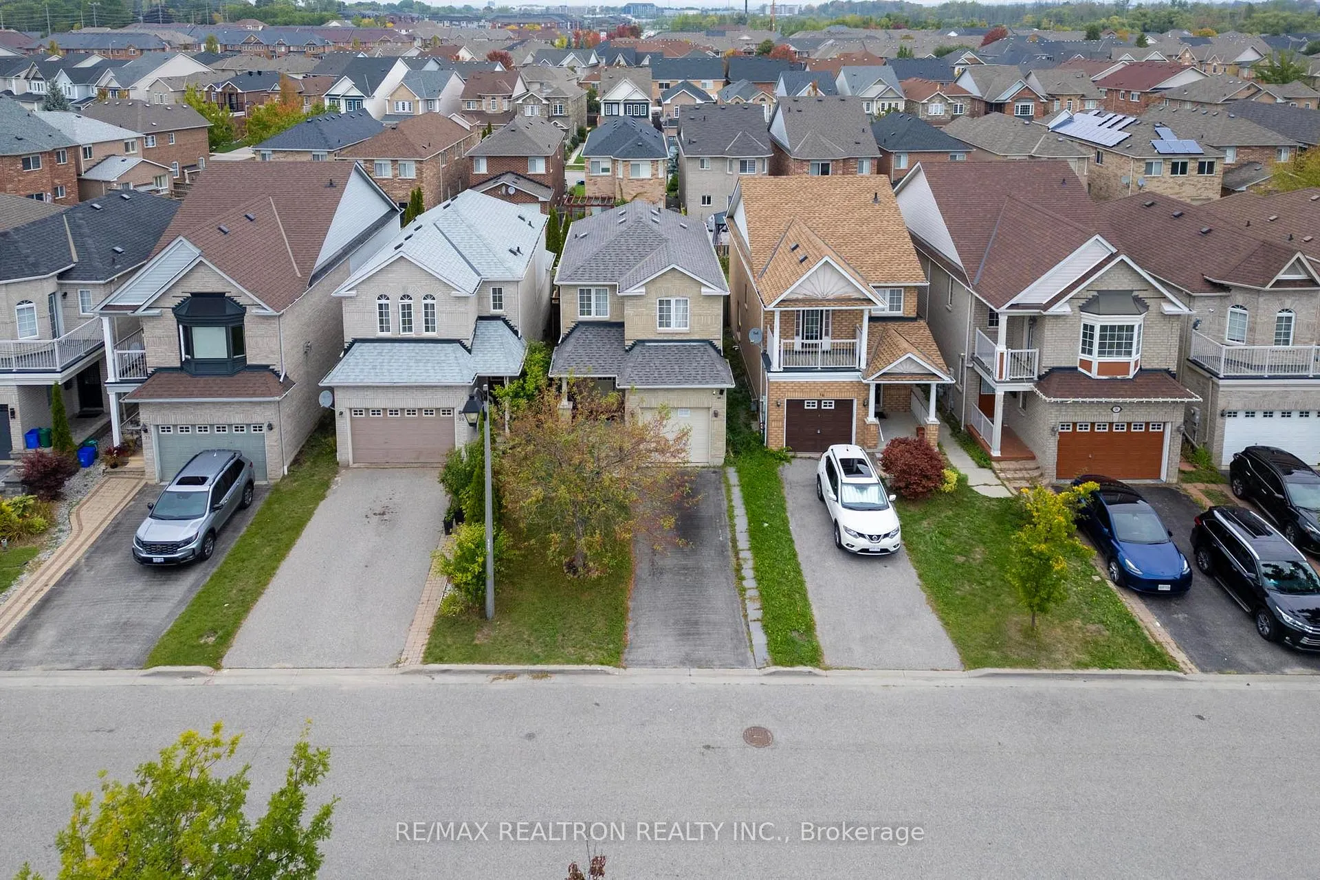 Photo 47 of 18 Beadle Drive, Ajax, South East — HOMEH