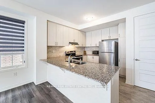 Photo 11 of 21 Melmar Street, Brampton, Northwest Brampton — HOMEH