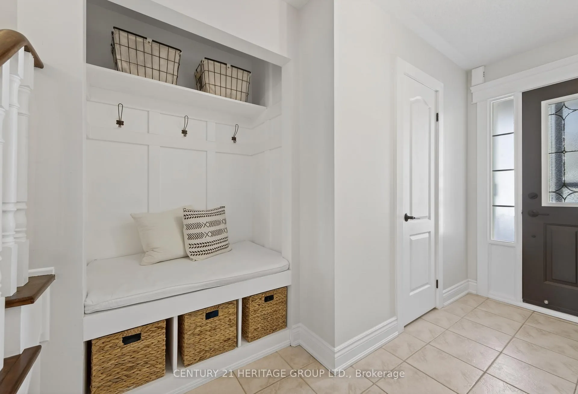 Photo 4 of 126 Glasgow Crescent, Georgina, Keswick South — HOMEH