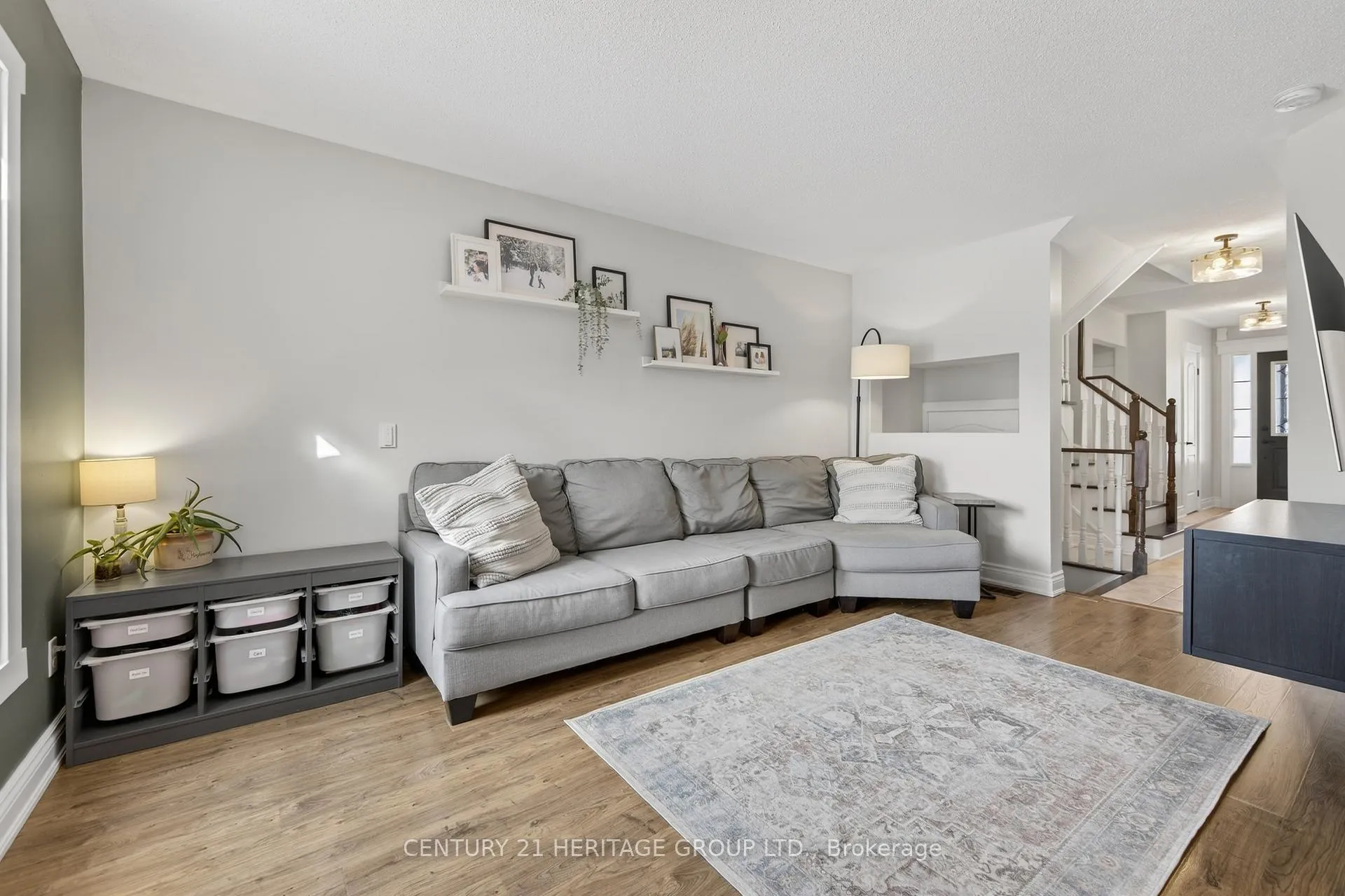 Photo 10 of 126 Glasgow Crescent, Georgina, Keswick South — HOMEH