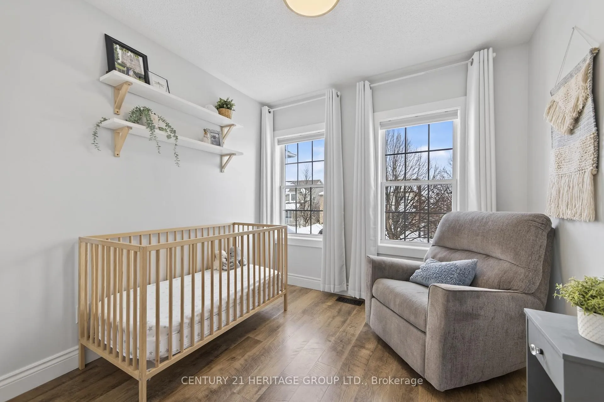Photo 17 of 126 Glasgow Crescent, Georgina, Keswick South — HOMEH
