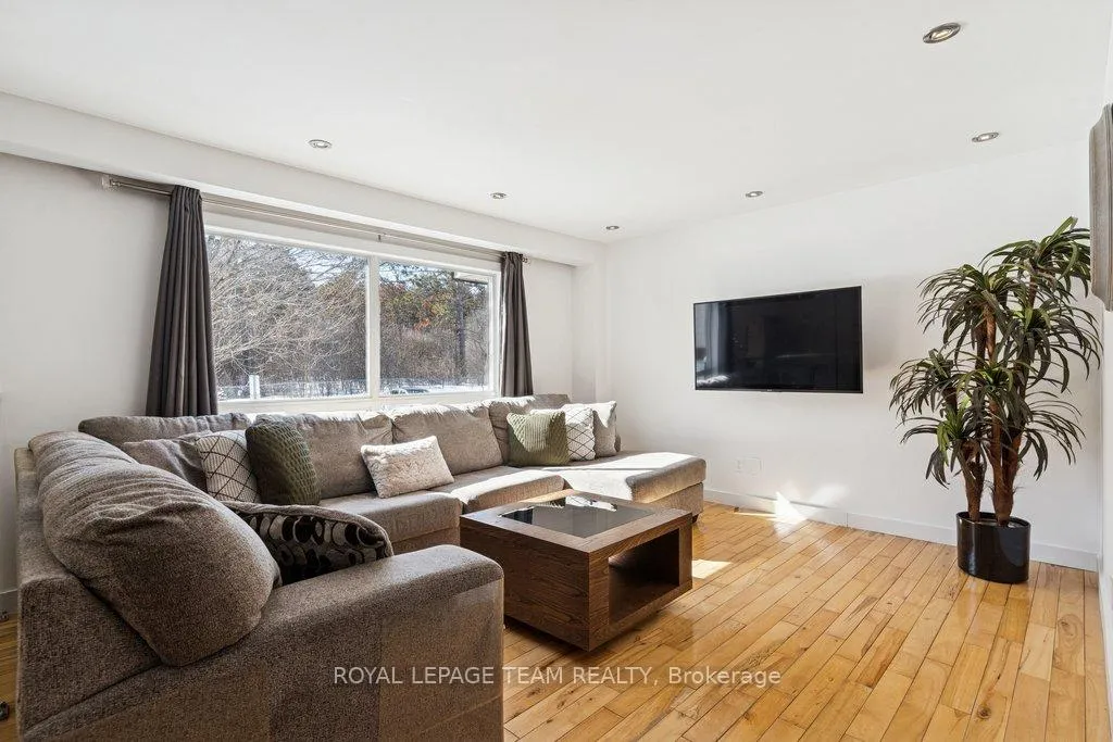 Photo 5 of Unit 109, 15b Forester Crescent, Ottawa, Westcliffe Estates — HOMEH