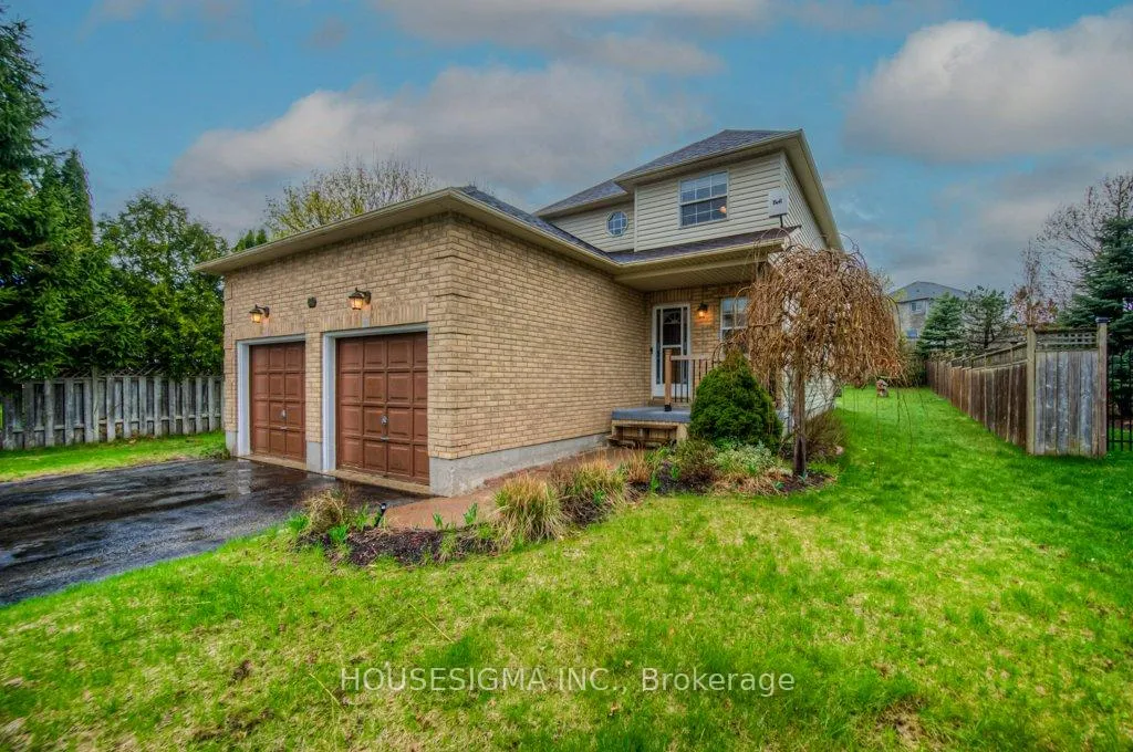 Photo 1 of 20 Hunt Street, North Dumfries — HOMEH