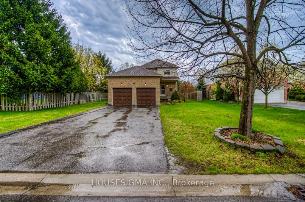Photo 4 of 20 Hunt Street, North Dumfries — HOMEH