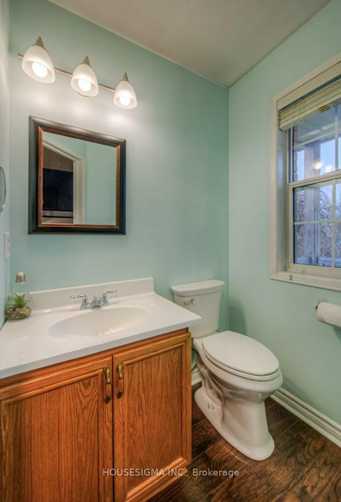 Photo 8 of 20 Hunt Street, North Dumfries — HOMEH