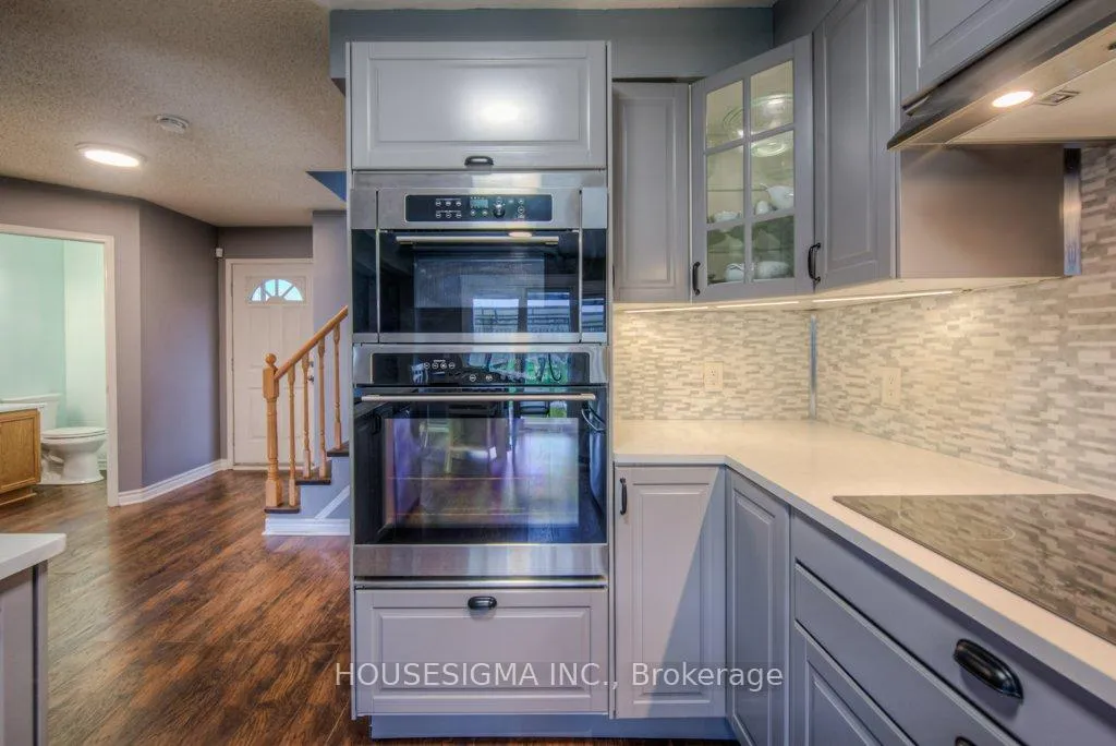 Photo 16 of 20 Hunt Street, North Dumfries — HOMEH