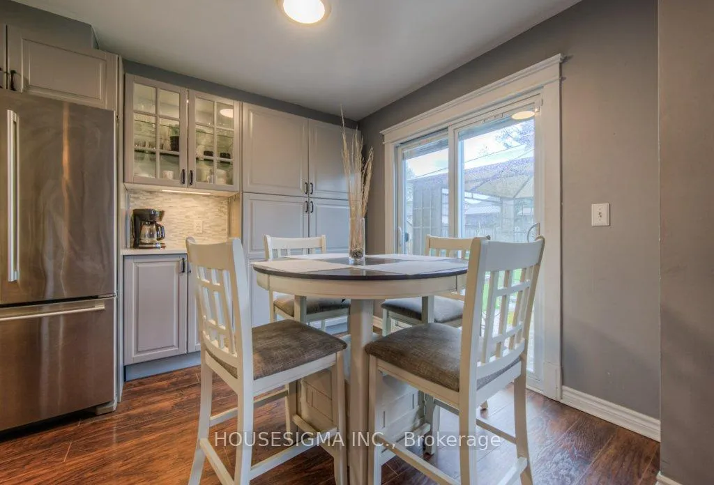 Photo 20 of 20 Hunt Street, North Dumfries — HOMEH