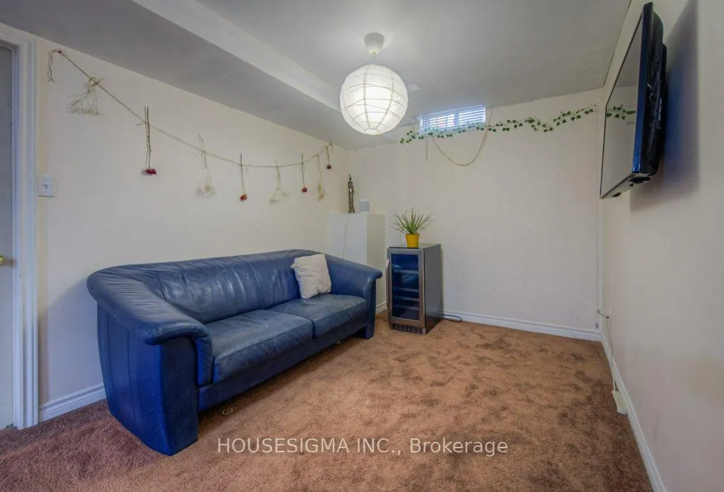 Photo 35 of 20 Hunt Street, North Dumfries — HOMEH