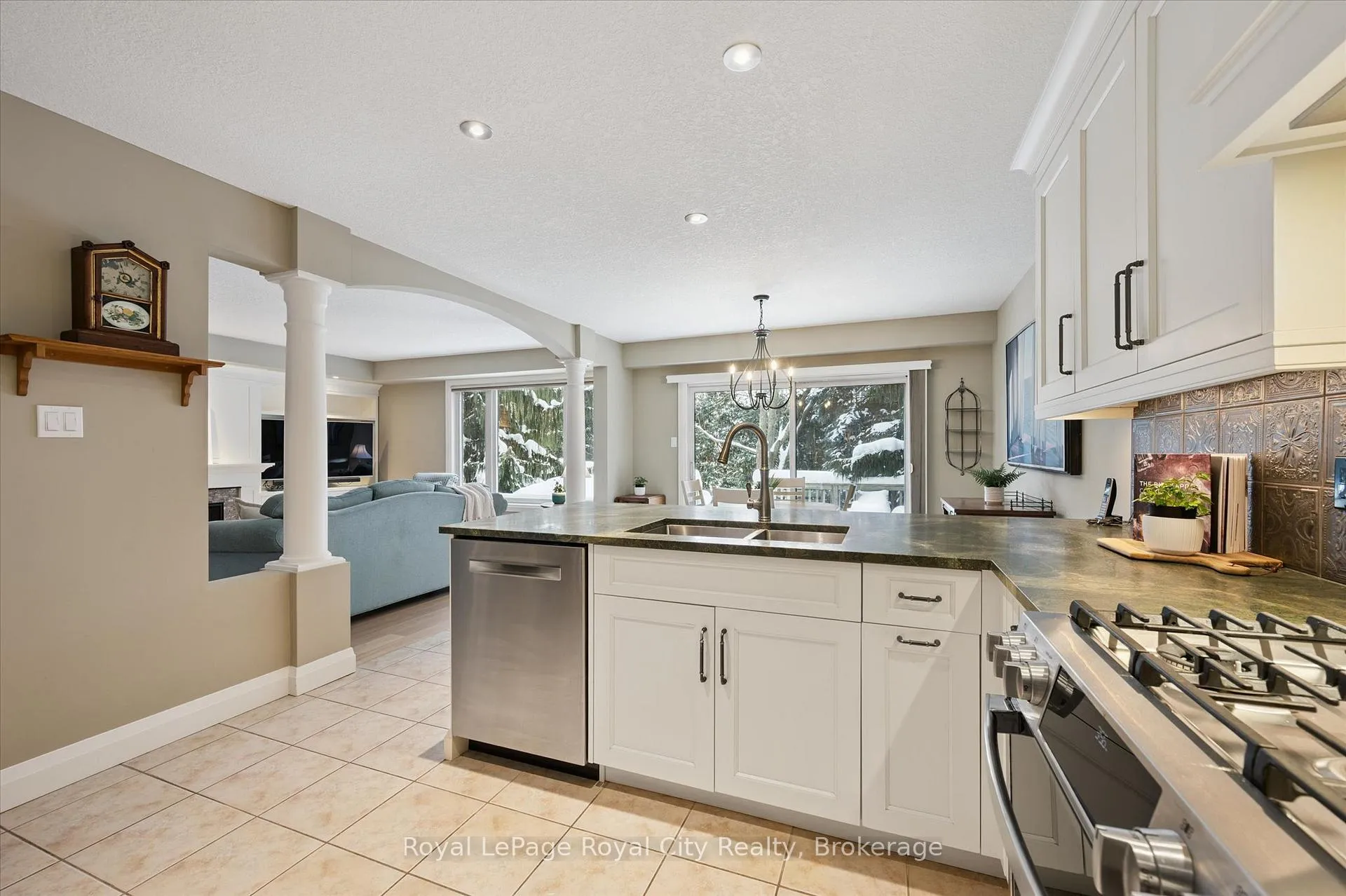 Photo 15 of 92 Marsh Crescent, Guelph, Pineridge/Westminster Woods — HOMEH