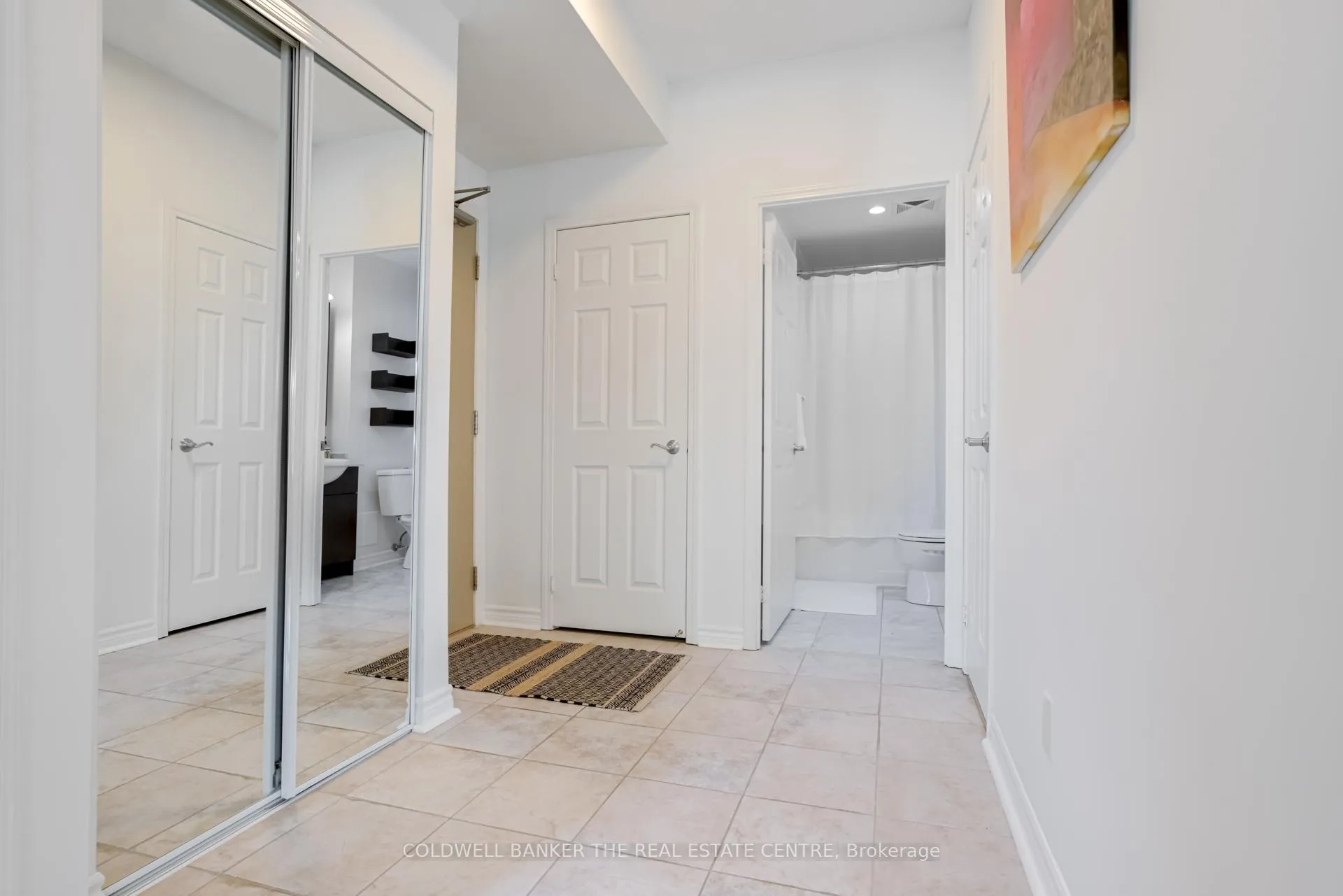 Photo 4 of Unit 310, 18 Holmes Avenue, North York, Willowdale East — HOMEH