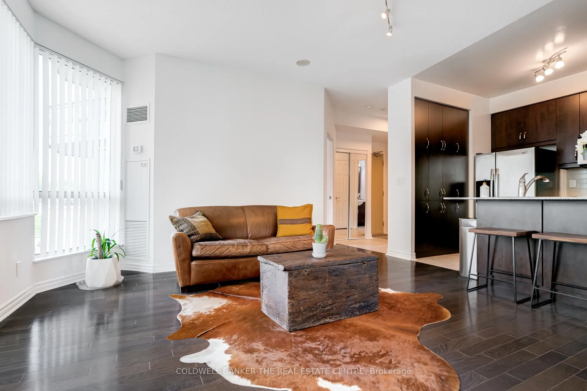Photo 8 of Unit 310, 18 Holmes Avenue, North York, Willowdale East — HOMEH
