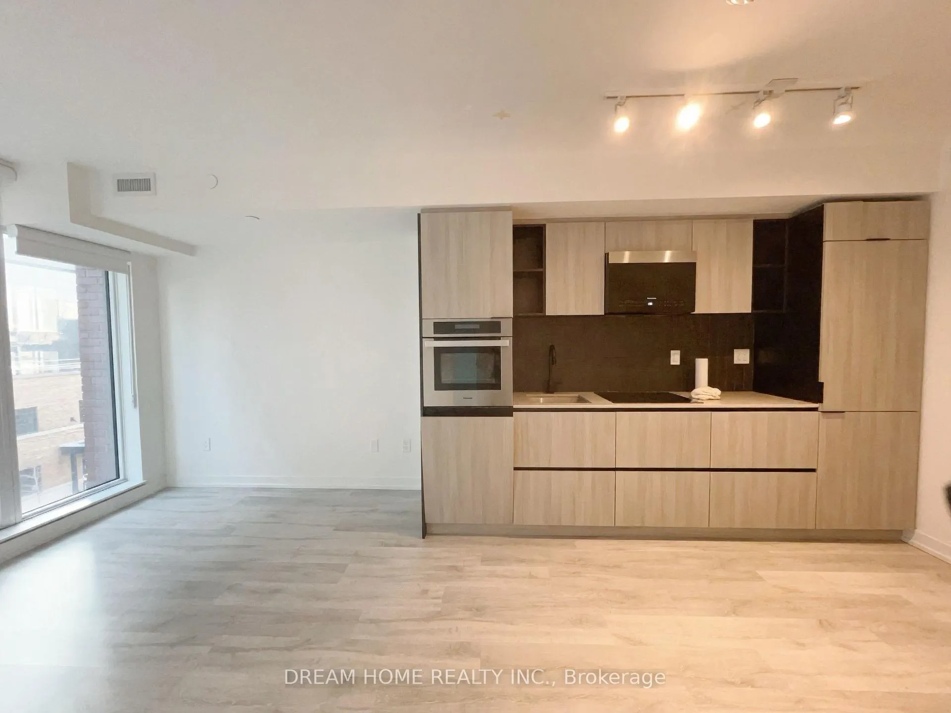 Photo 3 of Unit 306, 2 Augusta Avenue, Toronto, Kensington-Chinatown — HOMEH