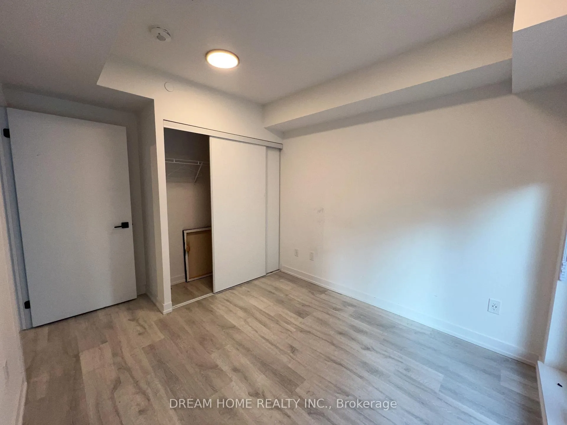 Photo 5 of Unit 306, 2 Augusta Avenue, Toronto, Kensington-Chinatown — HOMEH