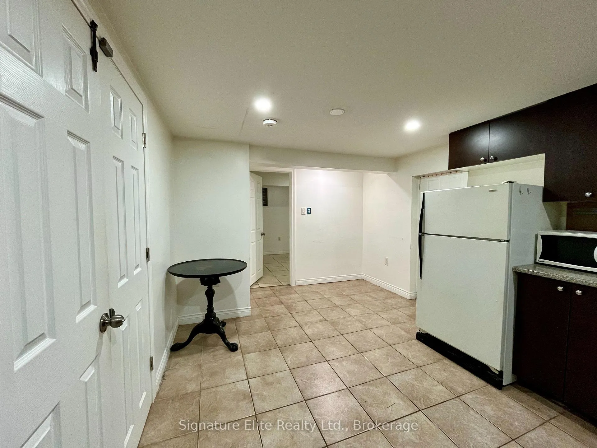 Photo 2 of Unit BSMT, 63 Clearbrooke Circle, Etobicoke, Rexdale-Kipling — HOMEH