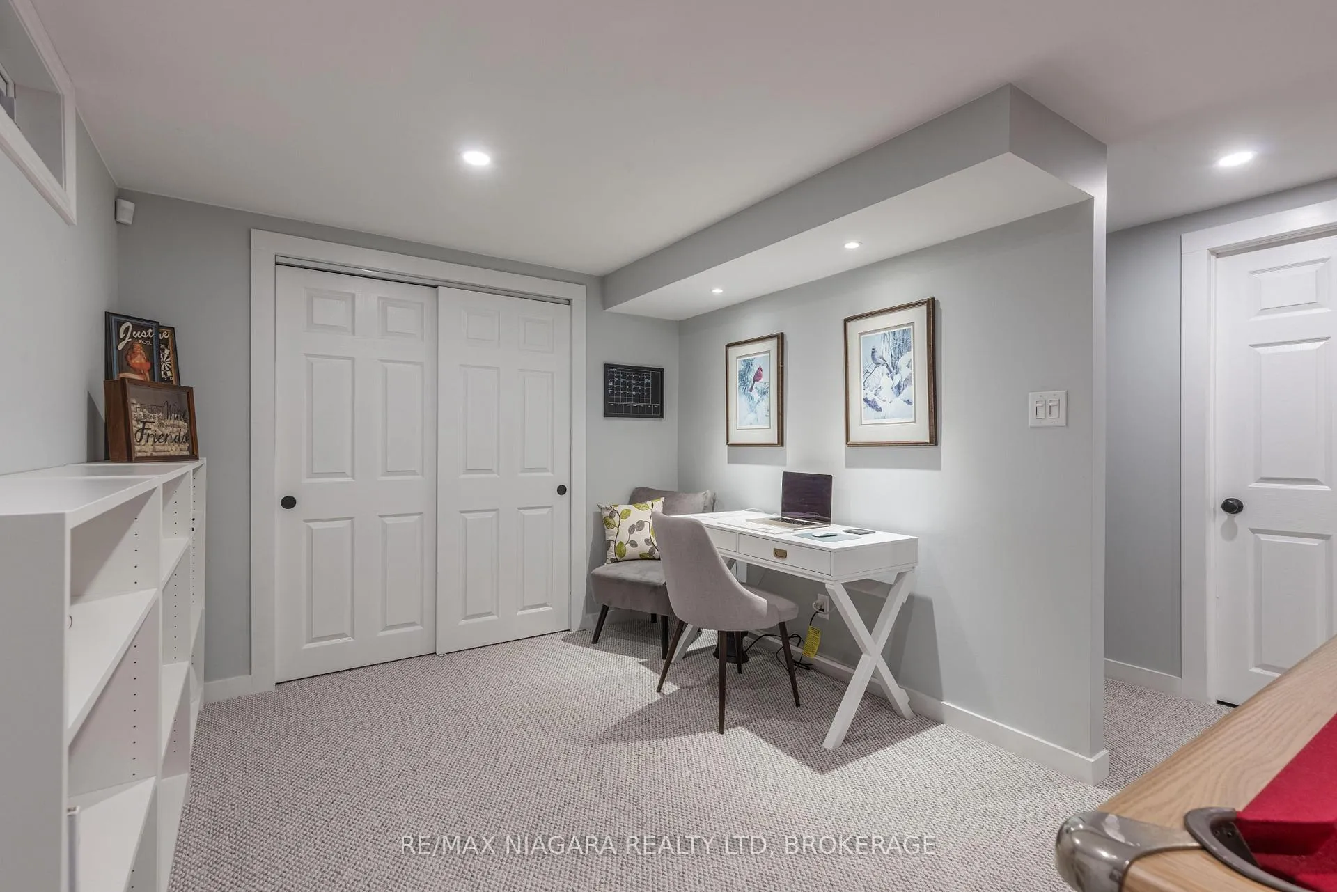Photo 17 of 8225 Paddock Trail Drive, Niagara Falls, Ascot — HOMEH