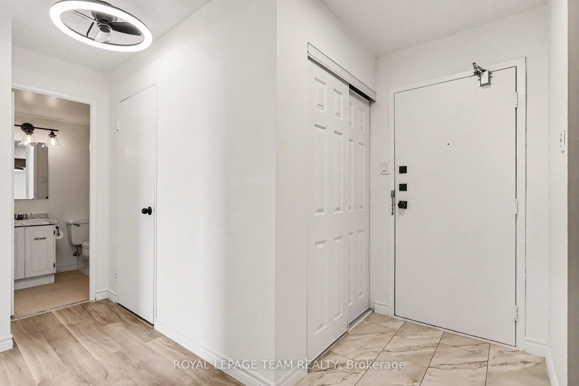 Photo 2 of Unit 606, 2400 Virginia Drive, Ottawa, Guildwood Estates - Urbandale Acres — HOMEH
