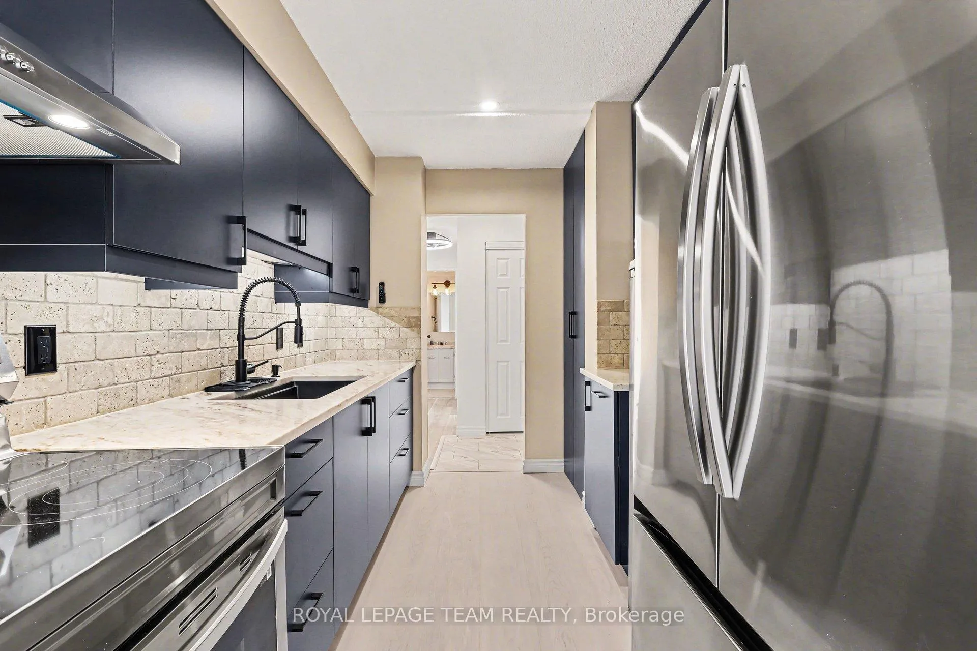 Photo 6 of Unit 606, 2400 Virginia Drive, Ottawa, Guildwood Estates - Urbandale Acres — HOMEH