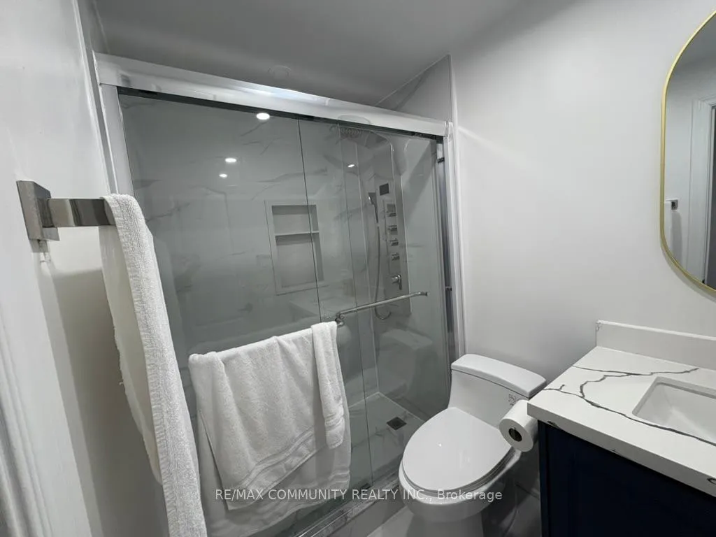 Photo 6 of Unit Lower, 69 Saint Hubert Drive, Brampton, Vales of Castlemore North — HOMEH