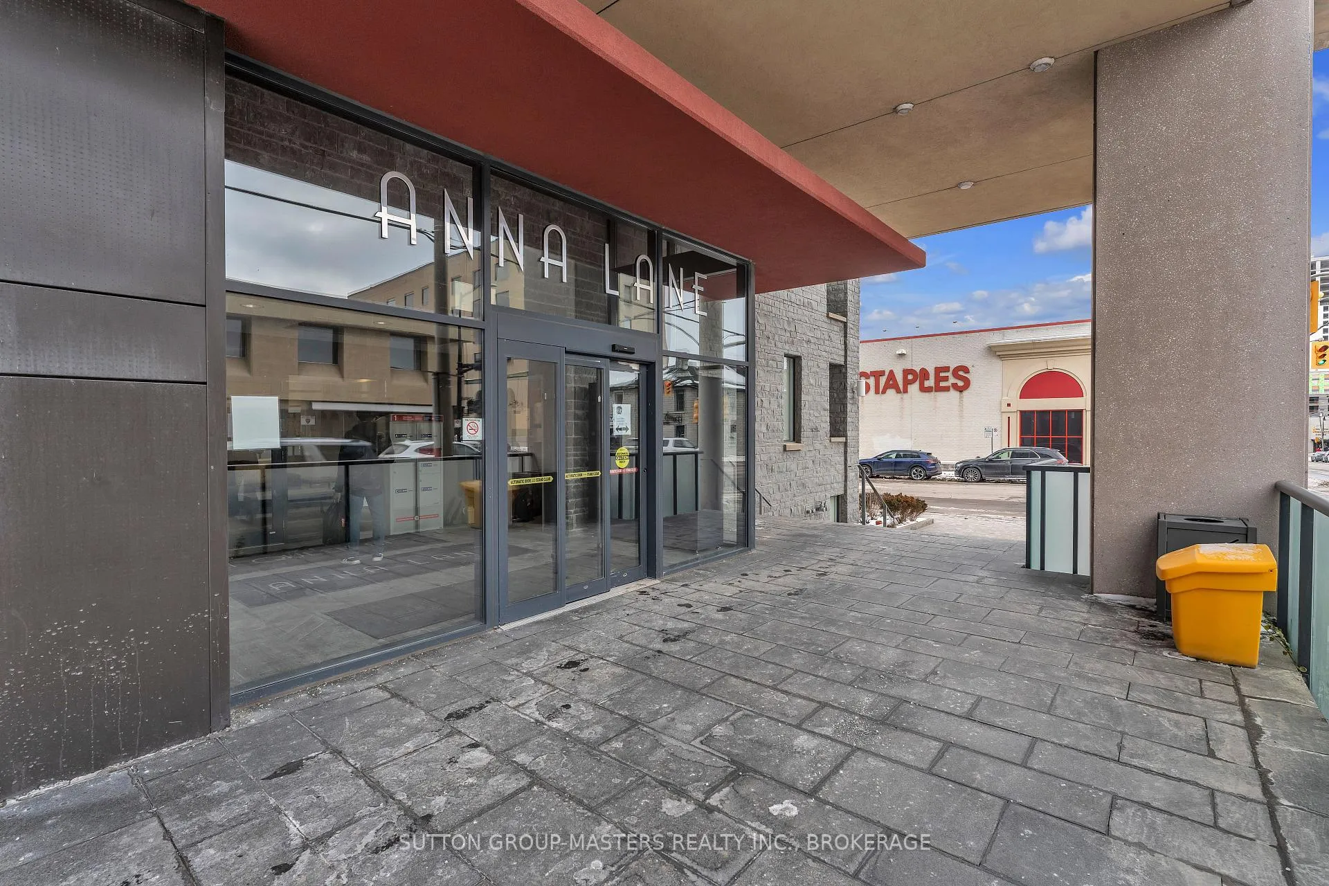 Photo 3 of Unit 506, 121 Queen Street, Kingston, East of Sir John A. Blvd — HOMEH