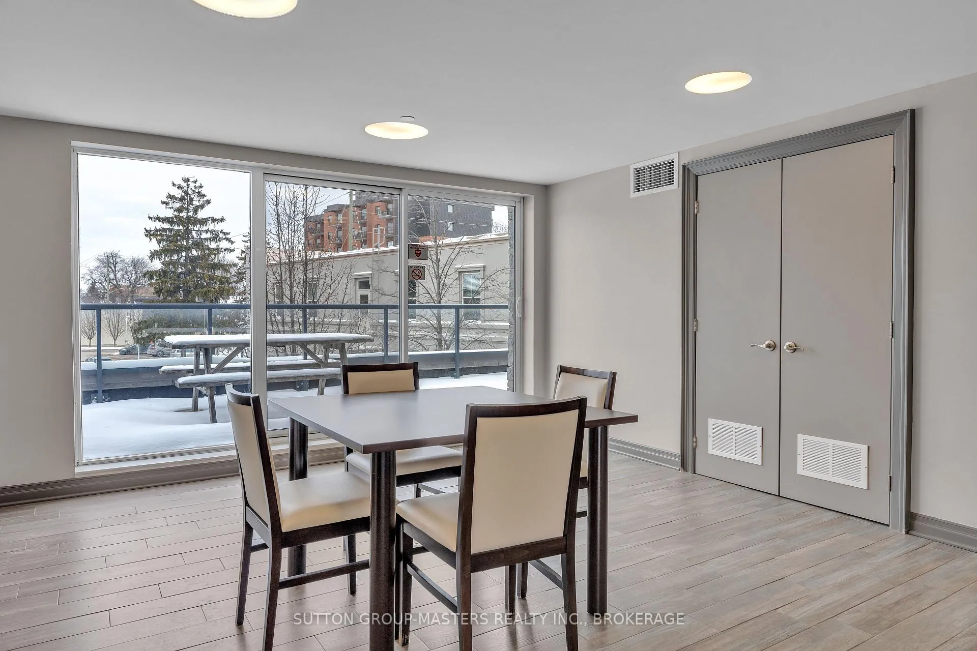 Photo 27 of Unit 506, 121 Queen Street, Kingston, East of Sir John A. Blvd — HOMEH