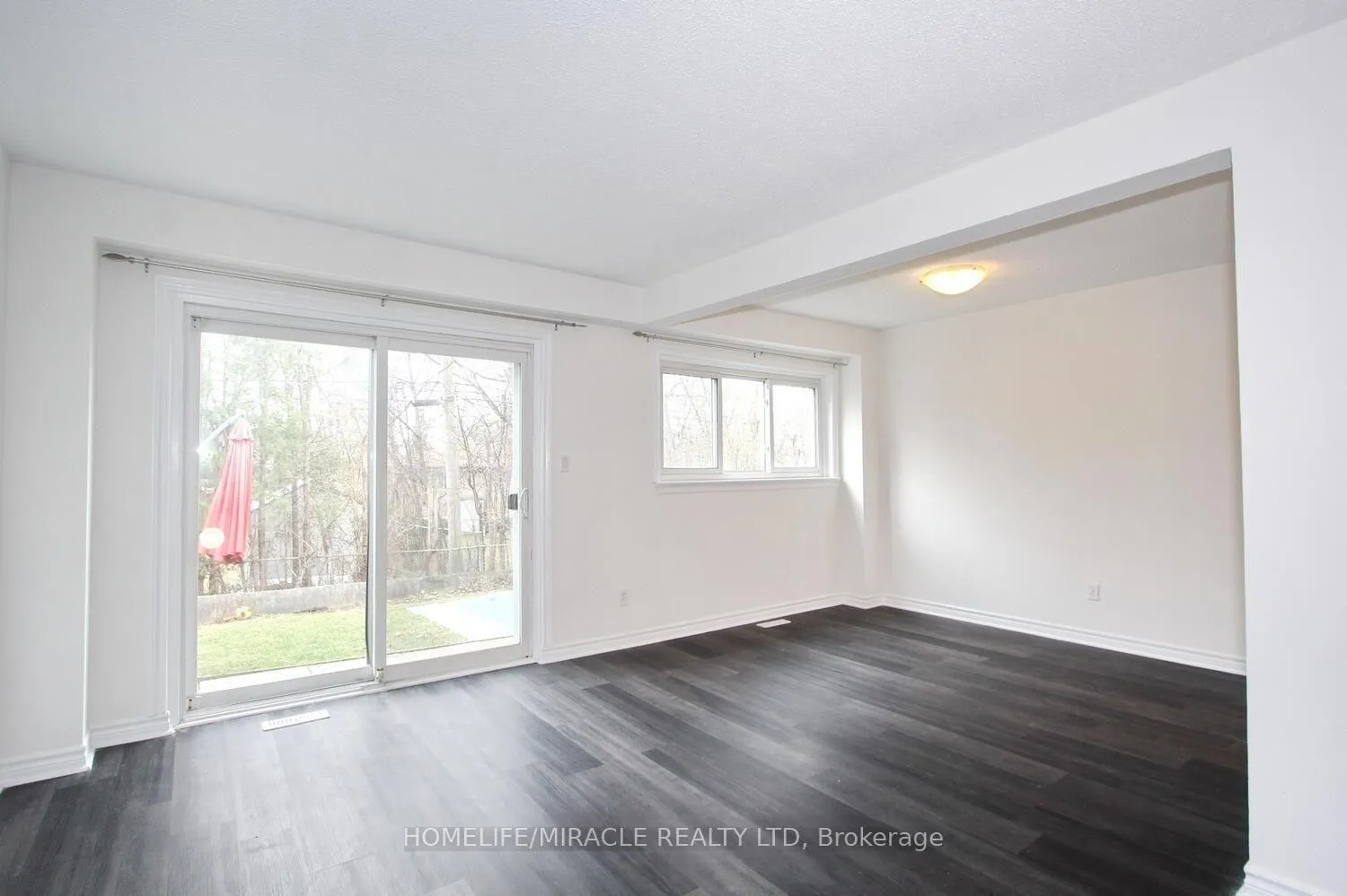 Photo 13 of 27 Craigleigh Crescent, Brampton, Avondale — HOMEH
