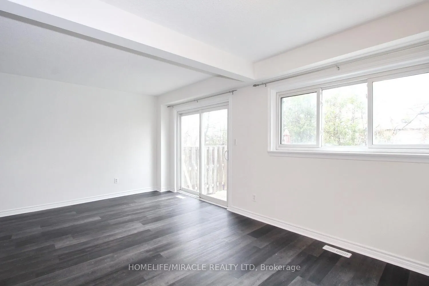 Photo 16 of 27 Craigleigh Crescent, Brampton, Avondale — HOMEH