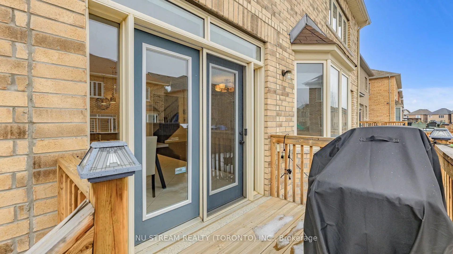 Photo 38 of 102 Beaconsfield Drive, Vaughan, Kleinburg — HOMEH