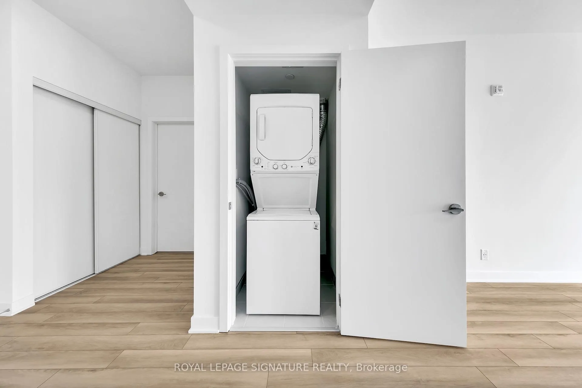 Photo 8 of Unit 327, 51 Clarington Boulevard, Clarington, Bowmanville — HOMEH