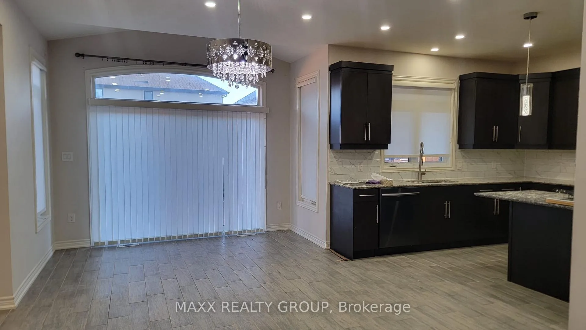 Photo 7 of 9334 Shoveller Drive, Niagara Falls, Forestview — HOMEH