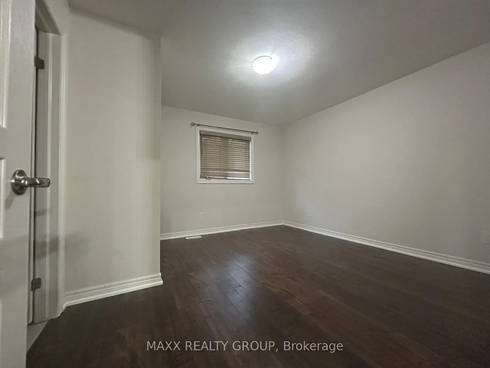 Photo 12 of 9334 Shoveller Drive, Niagara Falls, Forestview — HOMEH