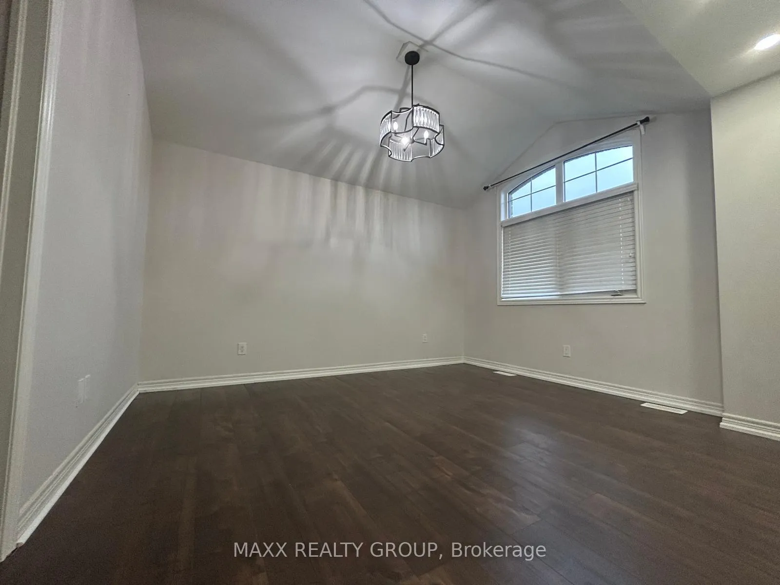 Photo 19 of 9334 Shoveller Drive, Niagara Falls, Forestview — HOMEH